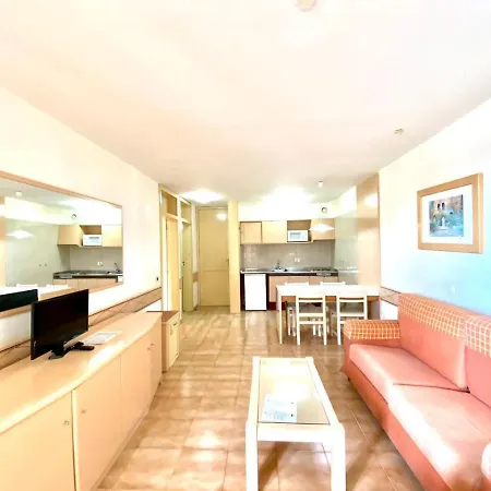 Apartamento Con Hermosa Piscina, Freewifi, Playa En *