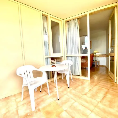 Apartamento Con Hermosa Piscina, Freewifi, Playa En *